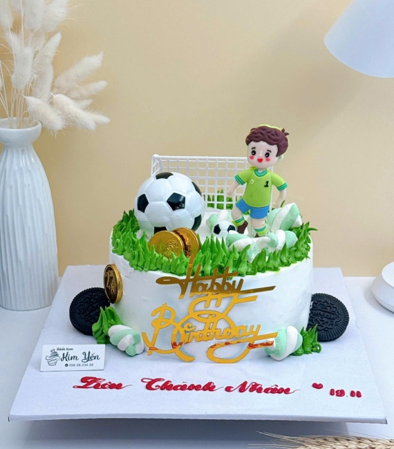 Bánh kem cậu bé mê bóng đá