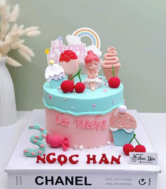 Bánh kem cô bé dễ thương 