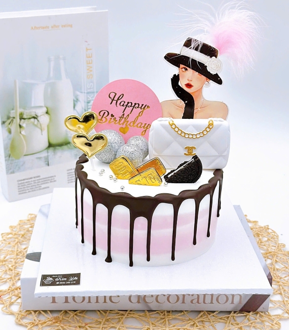 Bánh kem tặng cô 