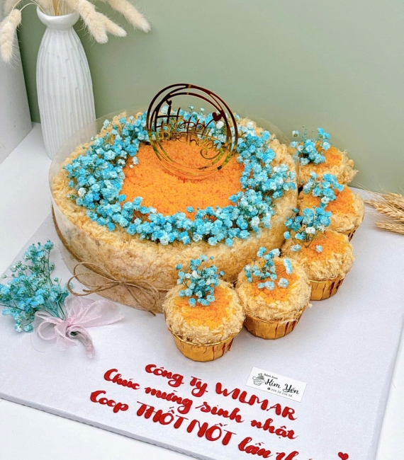 Bánh bông lan tặng sinh nhật 