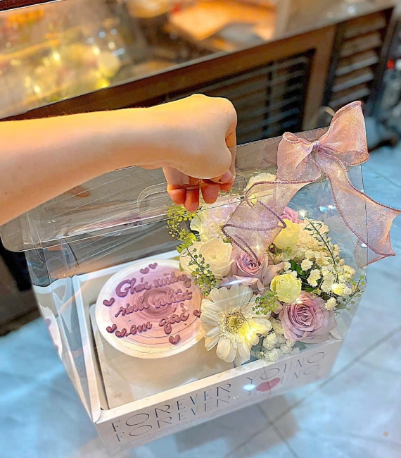 Sét bánh và hoa 03