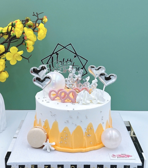 Bánh kem họa tiết đơn giản 