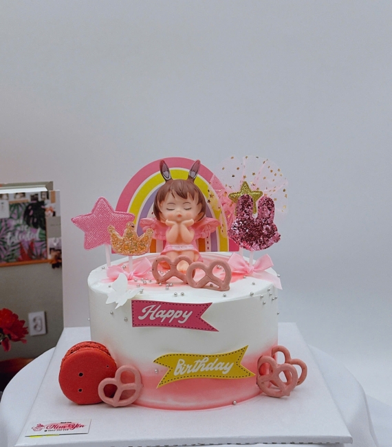 Bánh Kem Cầu Vồng - Chúc Bé Luôn Tỏa Sáng Rực Rỡ!