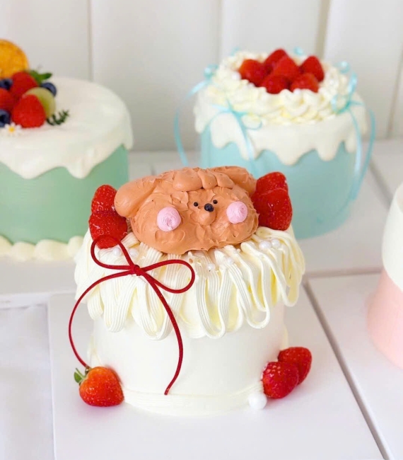 Bánh kem trái cây trang trí dễ thương