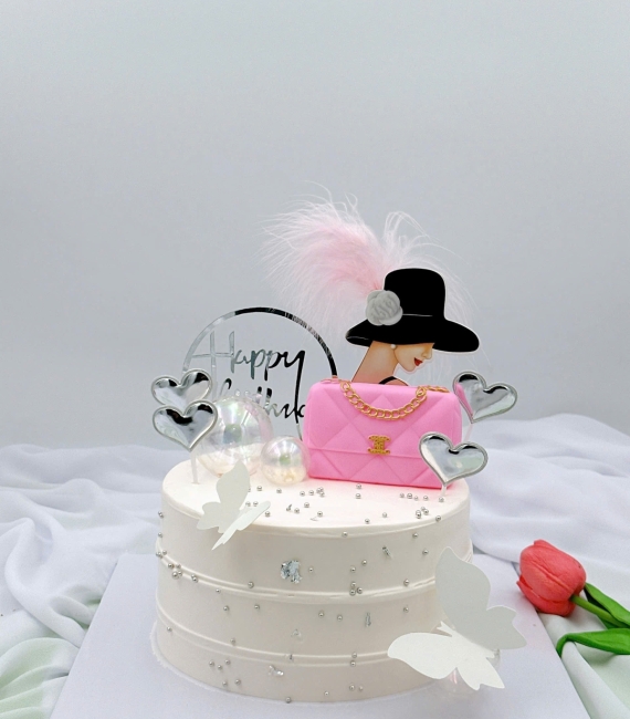 Bánh kem tặng bạn gái ngày sinh nhật