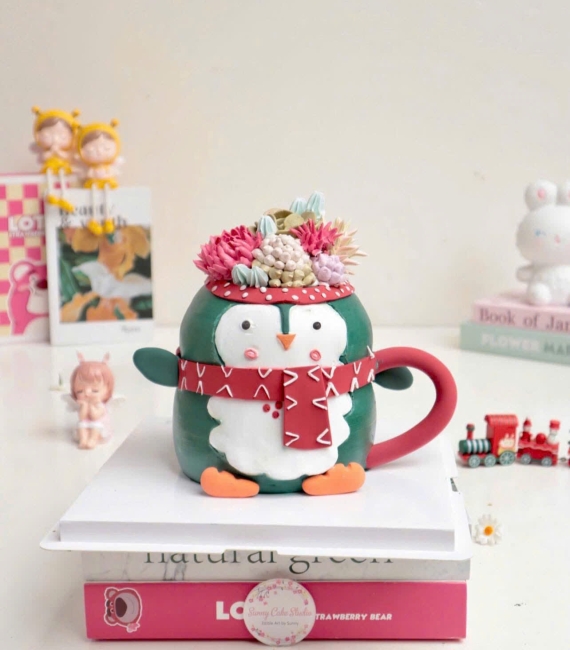 Bánh fondant thôi nôi chủ đề chú chim cánh cụt