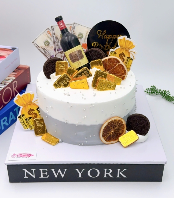 Bánh kem làm theo yêu cầu khách ở Cao Lãnh