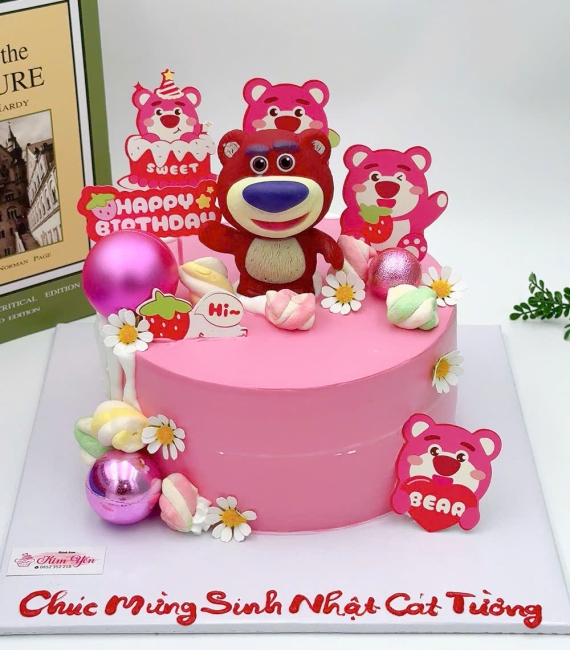 Bánh kem gấu dâu làm theo yêu cầu ở Cao Lãnh