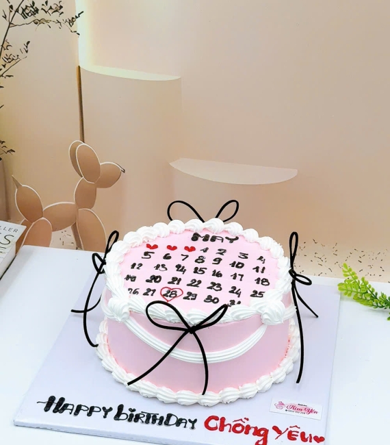  Bánh sinh nhật vẽ lịch