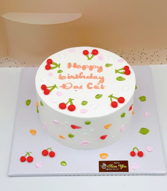 Bánh kem trang trí trái cây