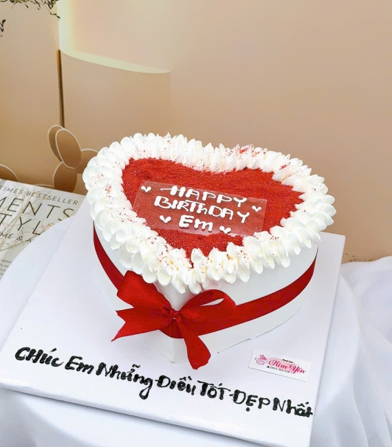 Bánh kem hình trái tim