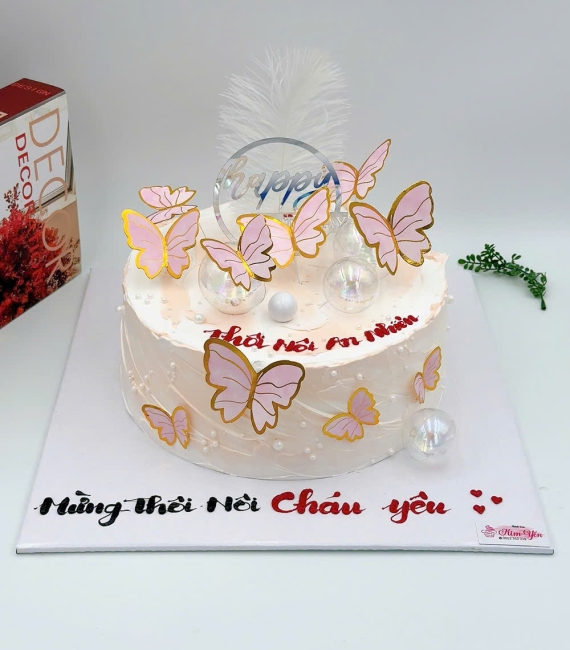 Bánh kem chúc mừng dành cho bé gái 8 tuổi