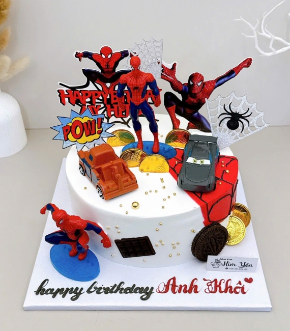 Mẫu bánh người nhện dành cho bé trai