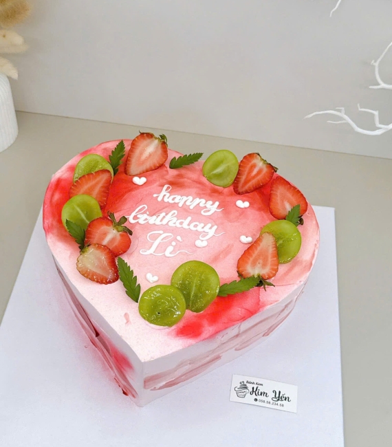 Mẫu bánh kem trái cây hot 2025