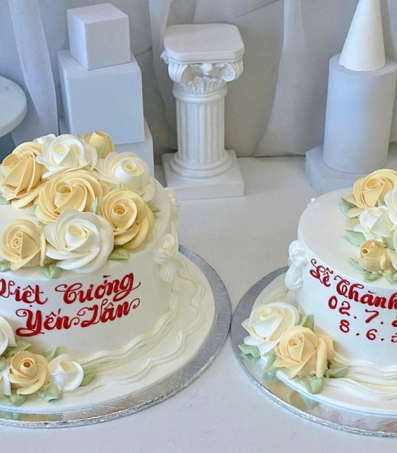 Bánh kem cưới sang trọng mừng lễ thành hôn