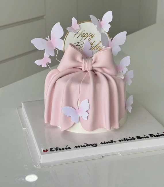  Bánh kem nơ hồng hot năm 2025