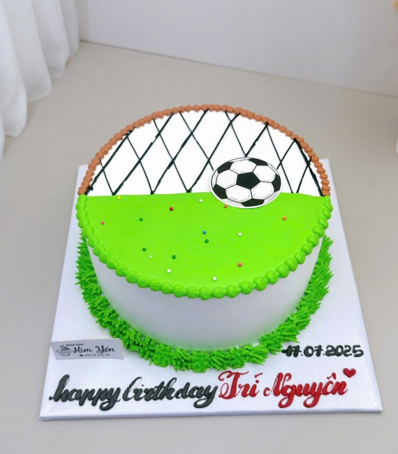 Bánh sinh nhật dành cho bé trai bóng đá