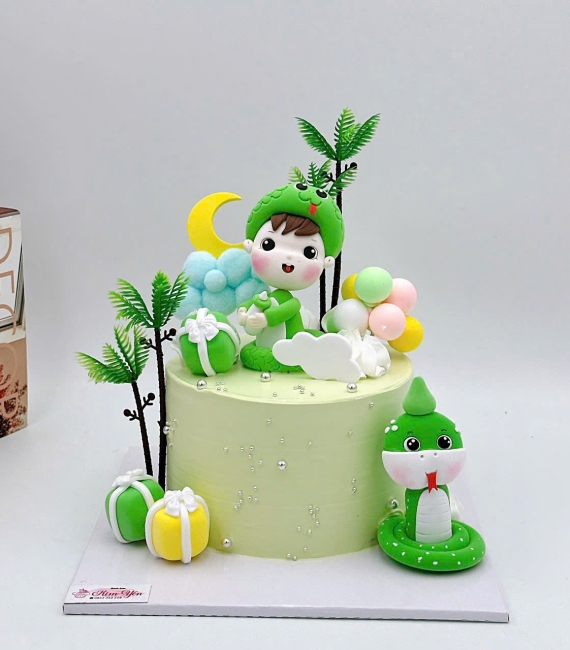 Mẫu bánh thôi nôi tạo hình bé rắn cho bé trai