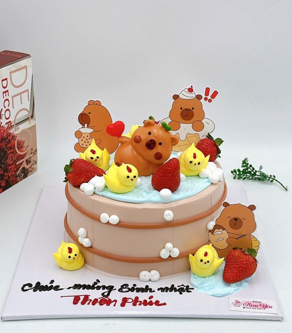 Bánh sinh nhật cho bé trai yêu thích capybara 