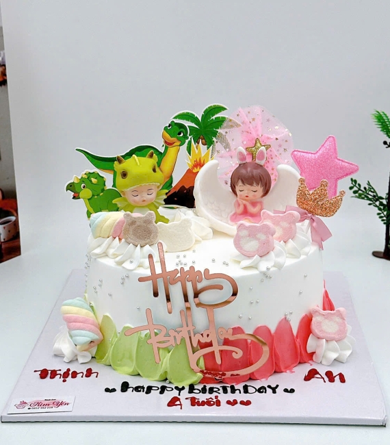 Bánh sinh nhật bé gái lên 4 tuổi