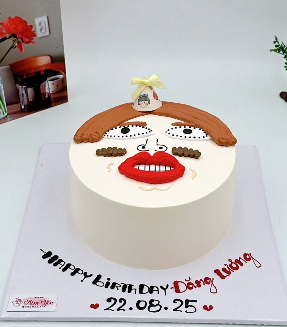 Mẫu bánh kem hàn quốc vẻ hình chibi nhây bựa