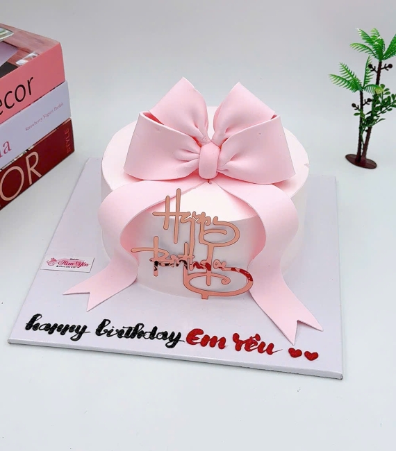  Bánh sinh nhật nơ hồng lớn