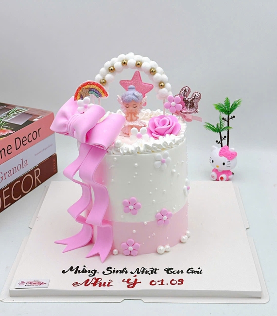 Bánh Kem Thôi Nôi Tone Hồng cho bé gái 1 tuổi-Bánh Kem ngon tại cao lãnh