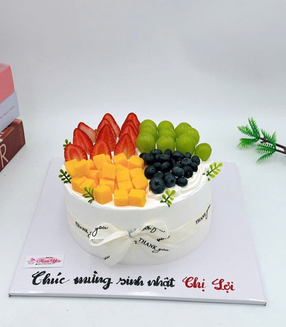 Mẫu bánh kem mừng sinh nhật trái cây 4 vị