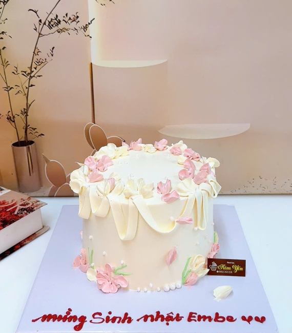 Bánh Kem hoa nhí nhỏ hot 2025