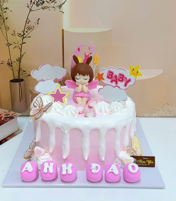 Bánh kem tone hồng cho bé gái lên 1 tuổi