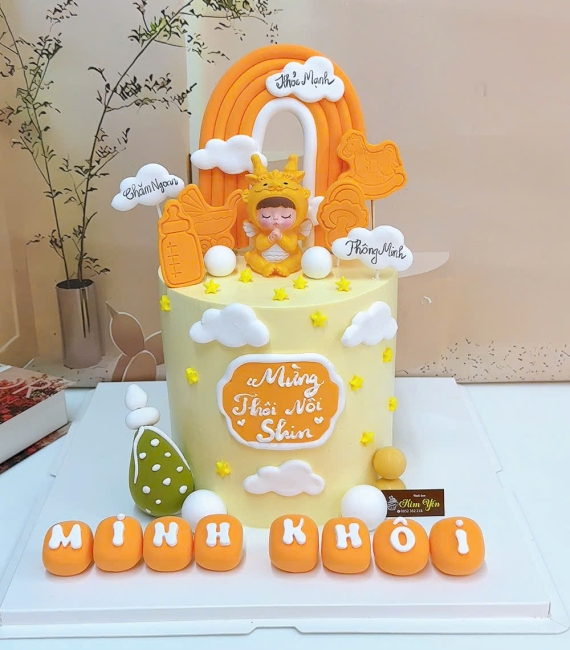 Bánh Kem mừng bé 1 tuổi cho bé trai tone cam