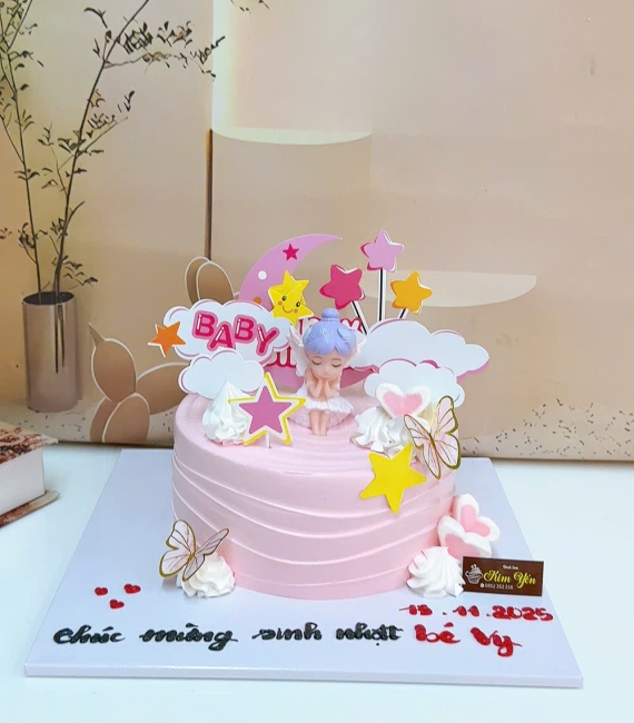 Bánh kem tone hồng công chúa dành cho bé gái