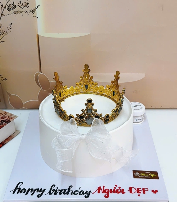 Bánh sinh nhật dành tặng em yêu tone trắng-bánh kem kim yến