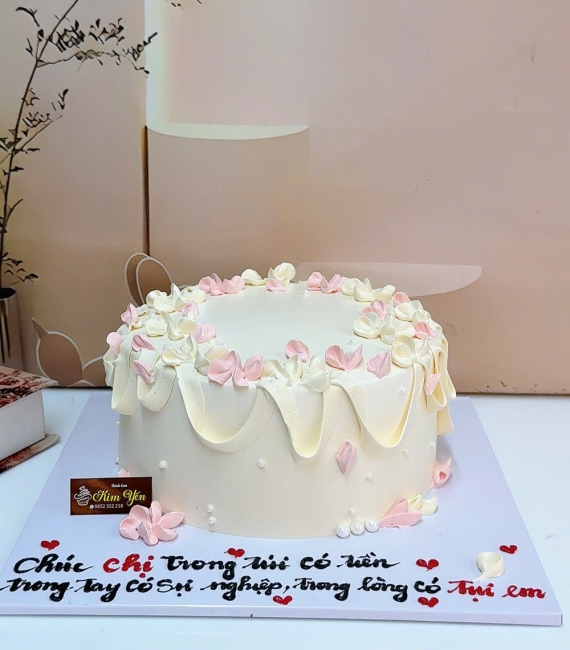 Bánh kem chúc mừng sinh nhật chị gái-bánh kem kim yến