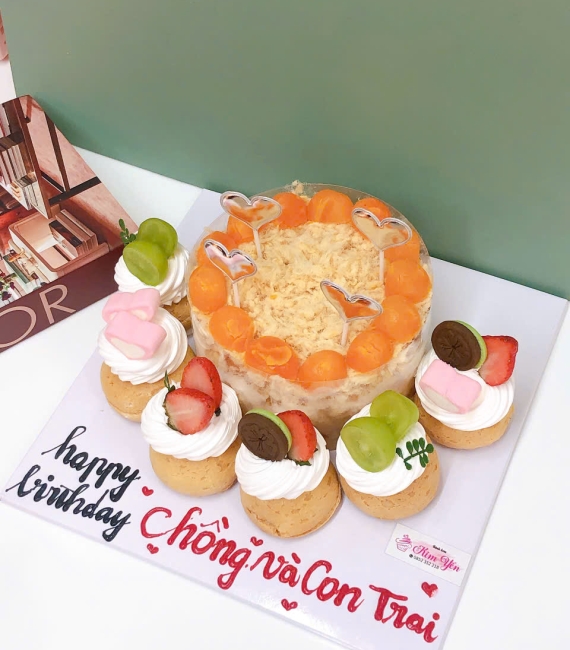 Set bánh su kem Singapore kèm sét bánh bông lan trứng muối 