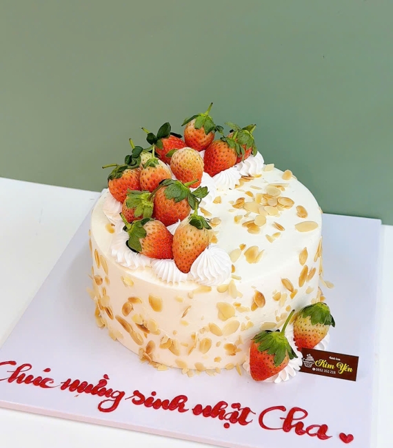 Bánh sinh nhật bắp mix hạnh nhân tươi