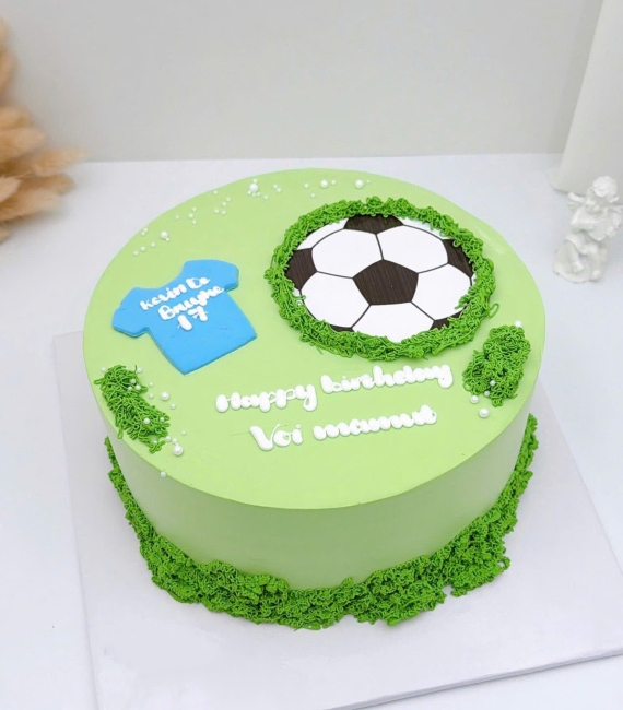 Bánh kem style Hàn Quốc dành cho nam yêu bóng đá 