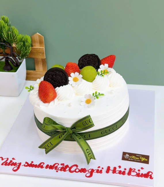 Bánh sinh nhật trái cây dành tặng con gái