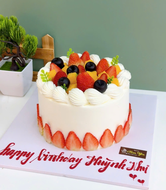 Bánh sinh nhật trái cây dành tặng bạn nữ