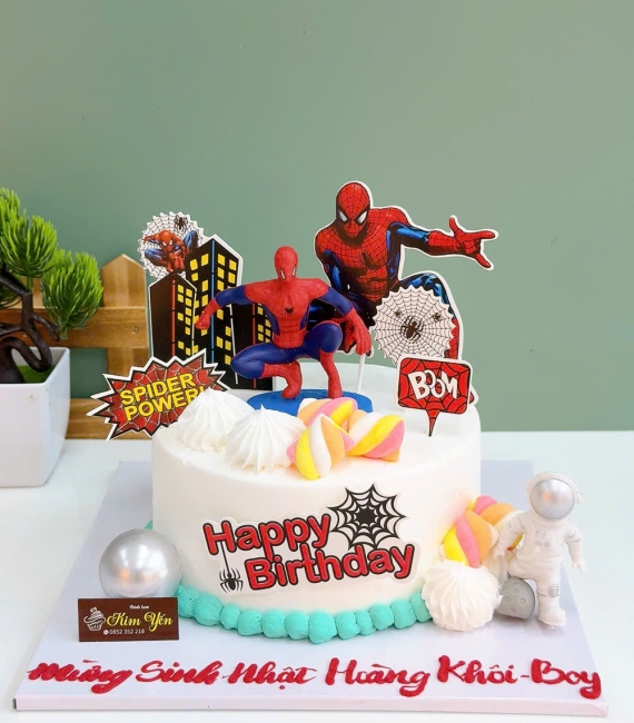 Bánh kem dành cho bé trai yêu thích người nhện hot 2026