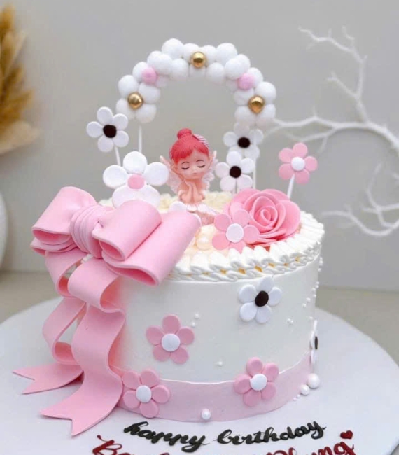 Bánh kem thôi nôi dành cho bé gái hot 2026