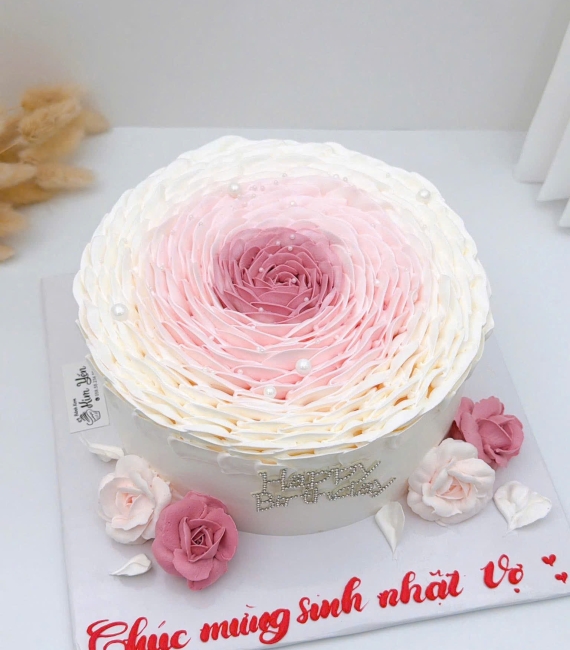 Bánh kem tặng nữ ngày 14/2 tặng ngày tình yêu