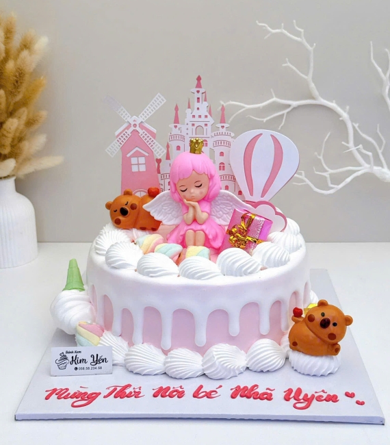 Mẫu bánh kem dành cho bé gái