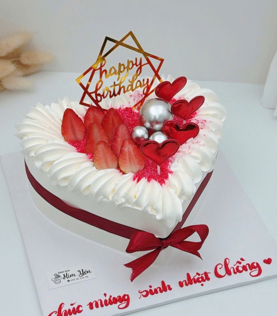 Bánh kem tặng nữ trái tim mừng ngày 14/2 tại Cao Lãnh