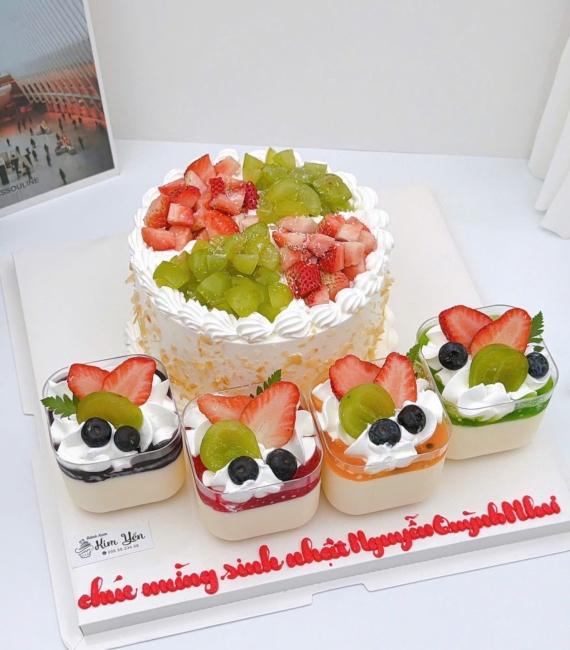 Sét Pannacotta kèm bánh kem bắp hot tại Kim Yến