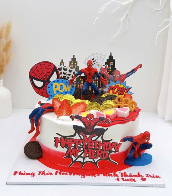 Mẫu bánh kem dành cho bé trai lên 5 tuổi hot 2026 người nhện