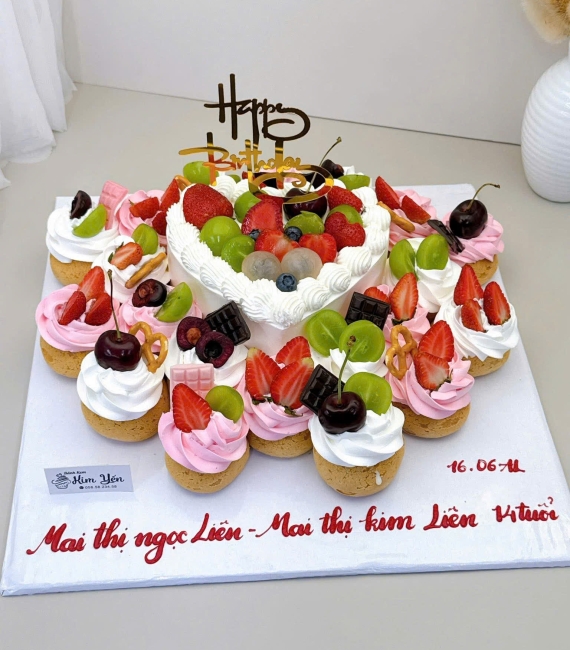 Sét bánh su dai kèm bánh kem hot 2026 tại Kim Yến