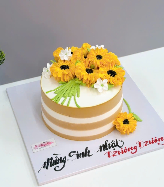 Mẫu Bánh kem tặng mẹ yêu ngày 8/3 bắt bông hướng dương