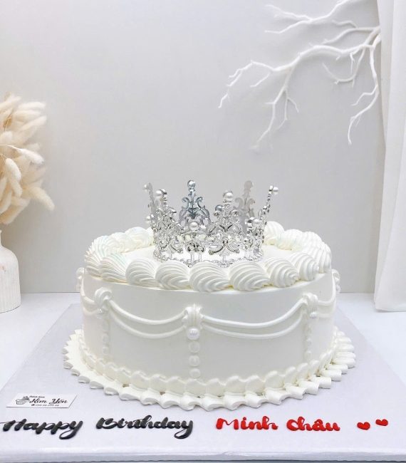 Bánh kem tone trắng hot 2026