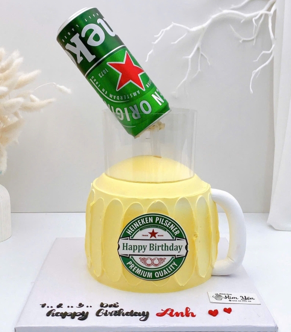 Mẫu bánh kem tạo hình ly heniken  hot 2026